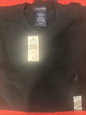 Nautica Men’s Crewneck Sweater in Black